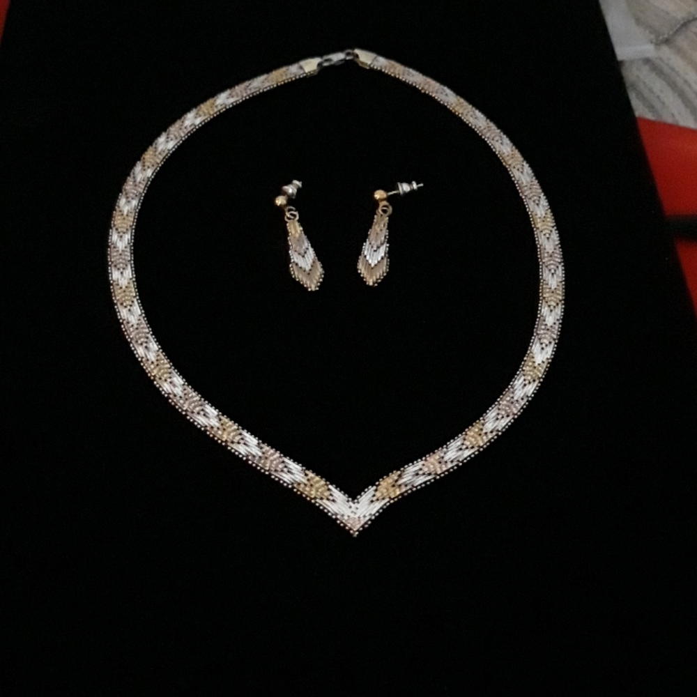 Necklace set